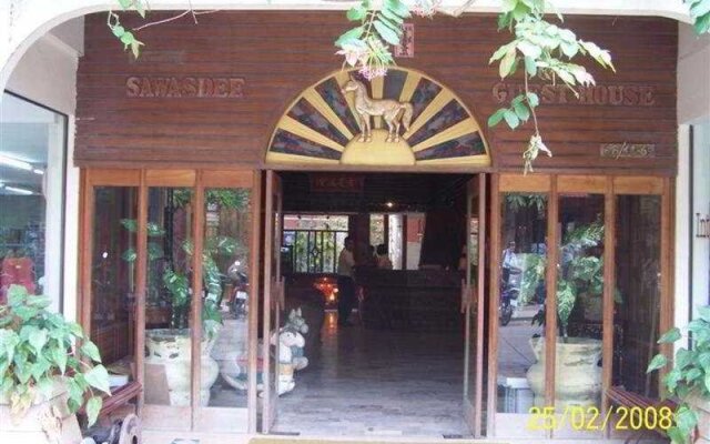 Отель Sawasdee Guest House вид на фасад