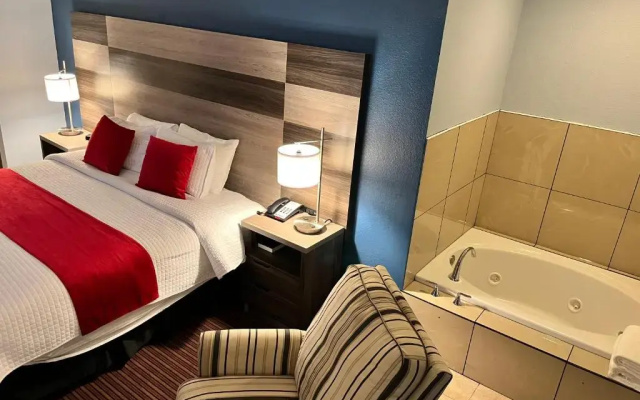 Garnett Hotel & RV Park