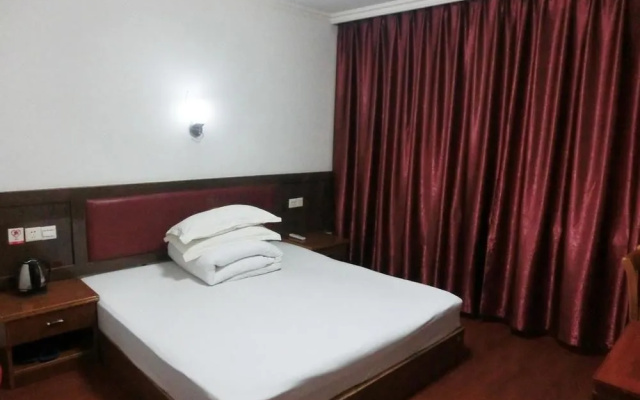 Ala Hotel