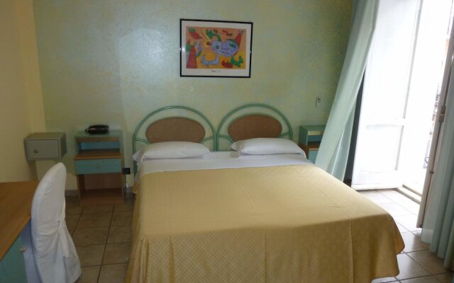 Отель Mediterraneo Palace Depandance Амантея комната для гостей
