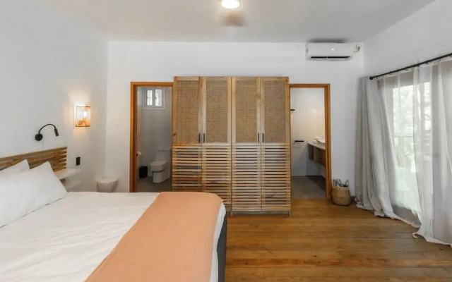 S Boutique Hotel