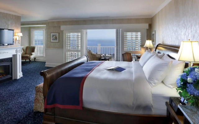 Madison Beach Hotel