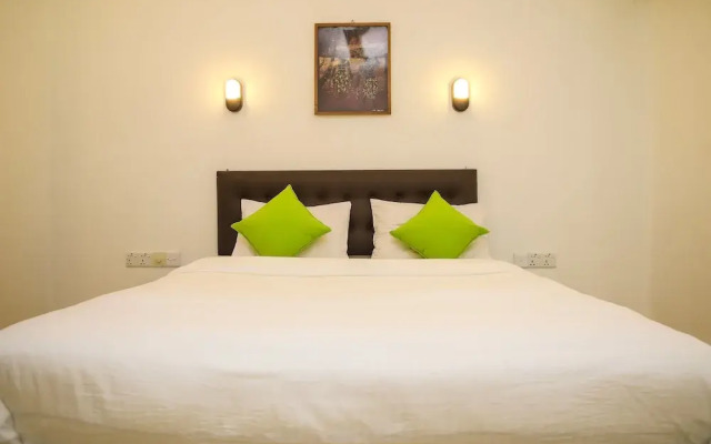 Negombo Beach by Flipflop Hostels
