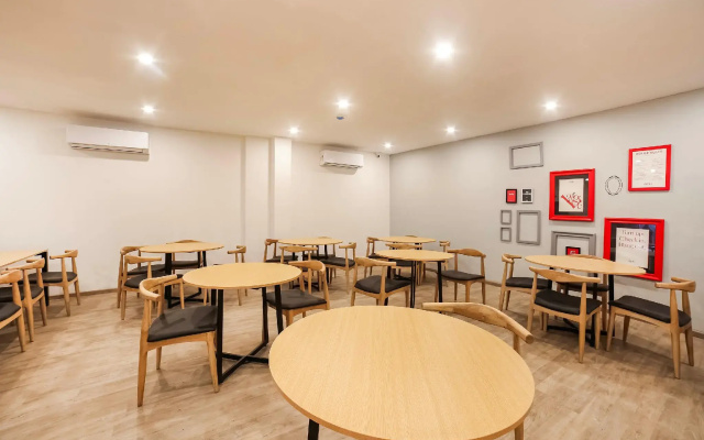 OYO Townhouse 148 Sector 46 Gurgaon