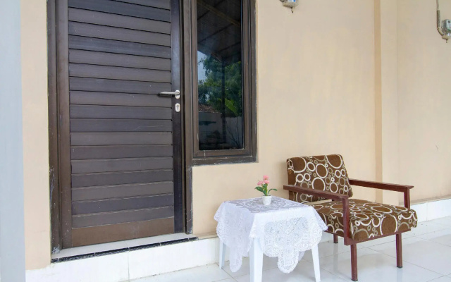 Griya Temenggungan Syariah by OYO Rooms