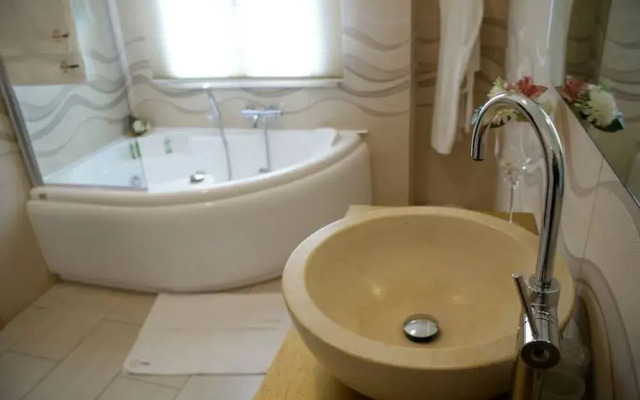 Alixia's Suites