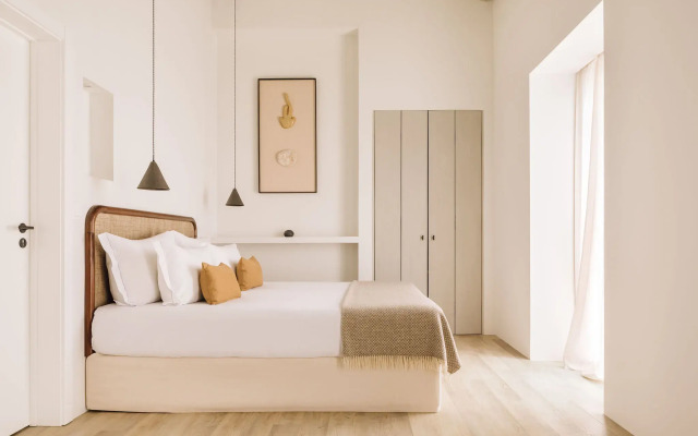 White Exclusive Suite & Villas