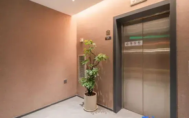 TRUE GO Select Hotel (Beijing University Suzhou Street Subway Station)