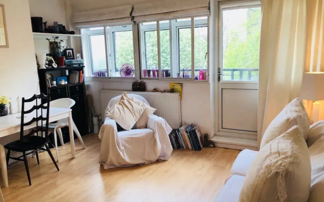 Shadwell 2 Bedroom Flat
