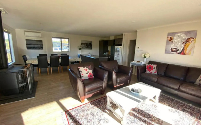 Ribbonwood Cottage