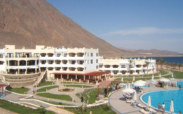 Отель Aquamarine Sun Flower Resort вид на фасад