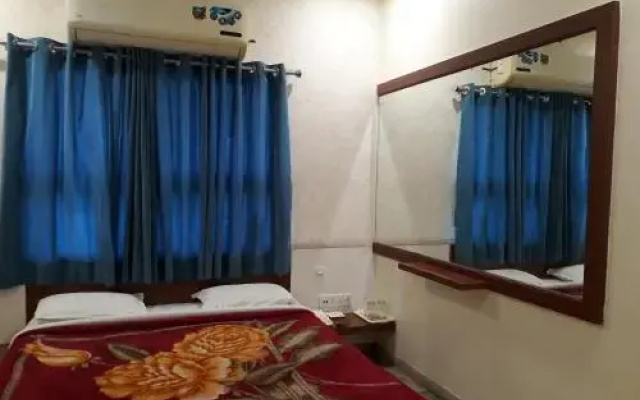 Hotel Bhakti