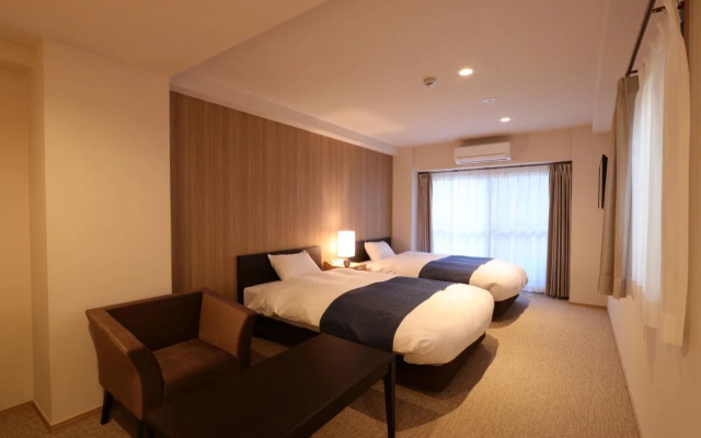 Teramachimatsubara Hotel Grande Reverie