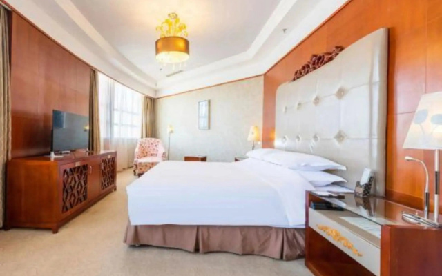 Fortune Plaza Hotel