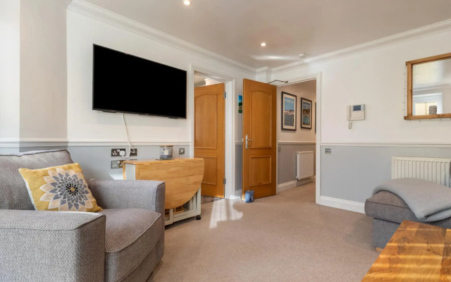 3 South Beach Court - Cosy Seafront Apartment