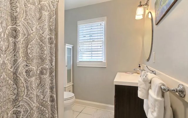 Nicoll Street Retreat