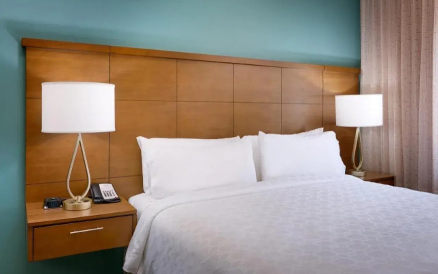 Staybridge Suites Gainesville I-75 by IHG