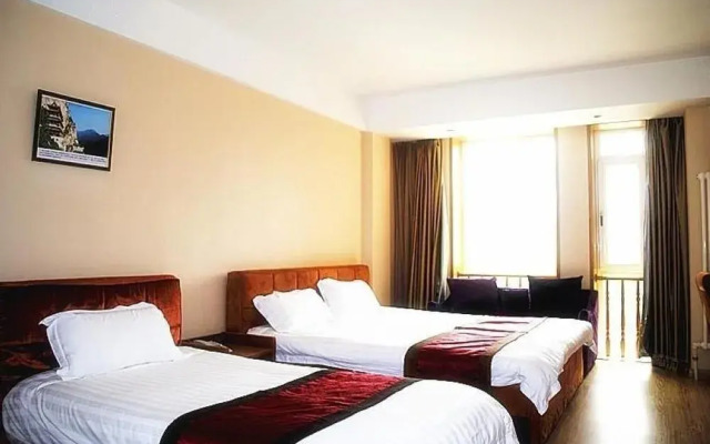 Dalian Sanjin Business Hotel