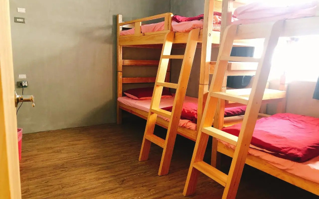 MatchBox Hostel