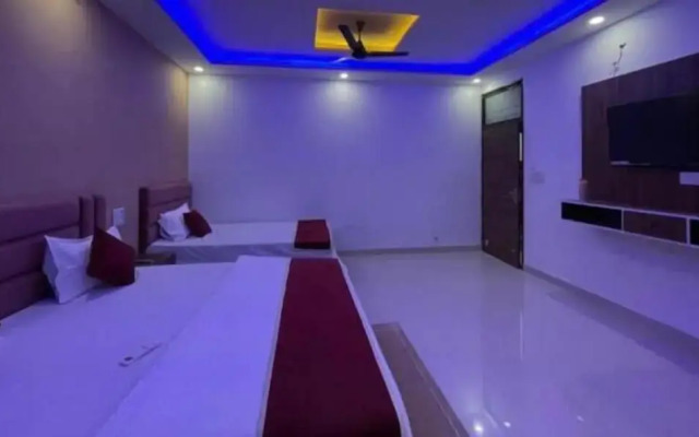 Fabhotel Karshani Kripa Dham