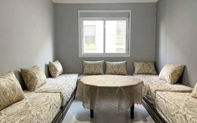 2 Bed Flat - Sleeps 6 - Parking - Wifi