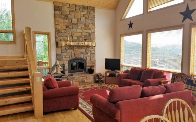 Bachelor Loop House