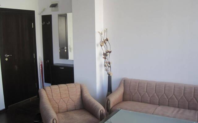 Отель Zhivko Apartment Болгария, Равда - отзывы, цены и фото номеров - забронировать отель Zhivko Apartment онлайн комната для гостей