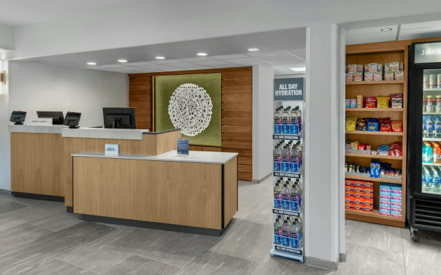Fairfield Inn & Suites by Marriott San Francisco San Carlos
