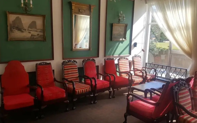 Parkview Hotel Suites