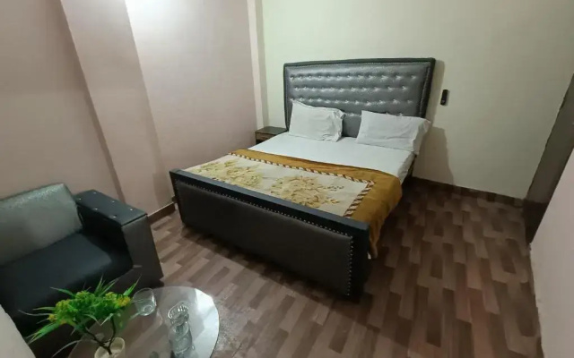 Lahore City Hotel