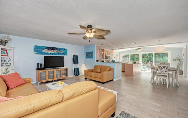 Island Getaway - 205 - 56th