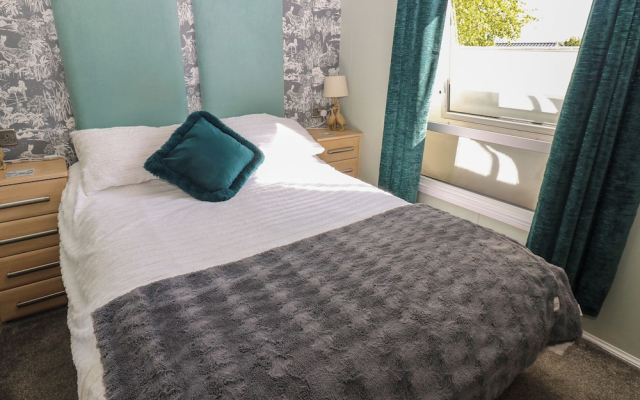 A and C Lodge-plot 21