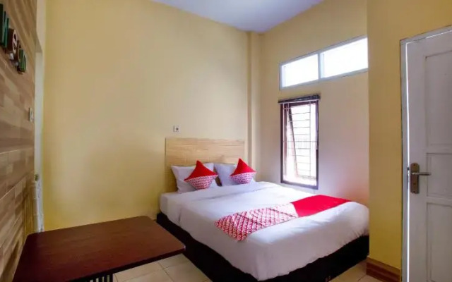 OYO 3249 Wijaya Kusuma Residence