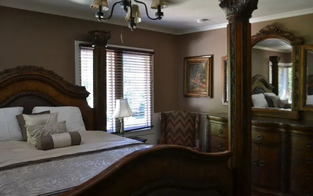 Guerneville Lodge