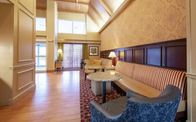 Hampton Inn