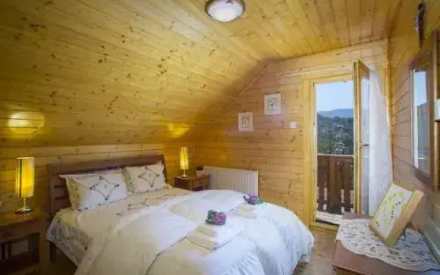 Ricky Chalet Near Troodos