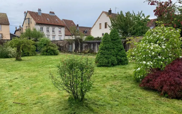 Les Jardins d'Élise, calme et verdure à Lure