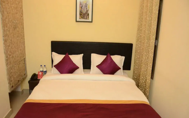 OYO 8448 Hotel Shyamal