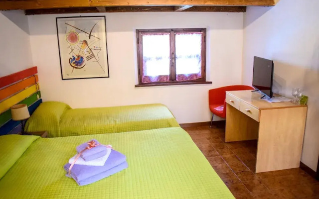 Studio in Castel Colonna, With Pool Access and Enclosed Garden