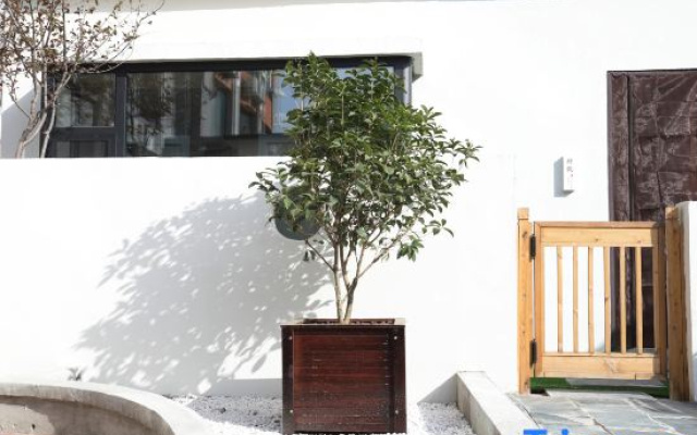 Q+ Honghoufang Homestay (Yesanpo Bailixia Scenic Area)