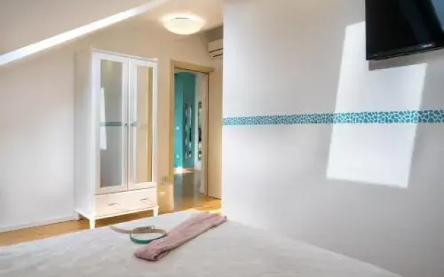 Pinia apartments