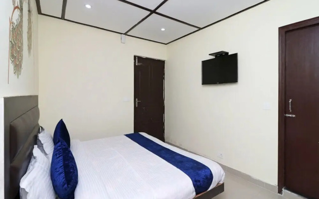 Happy Valley by OYO Rooms