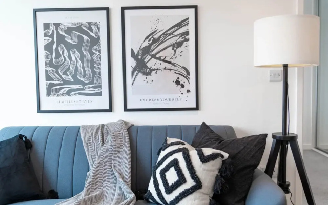 Elegant 1 Bedroom Stylish Apartment - City Centre