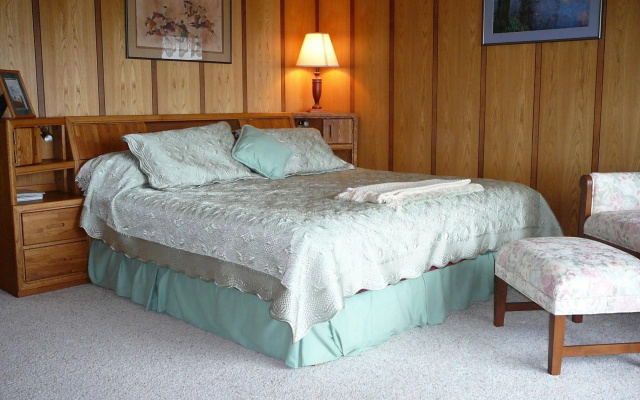 Kiana Lodging