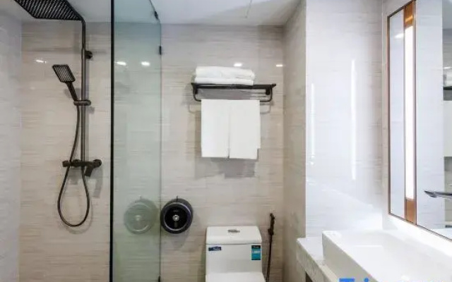 Marquis Hotel & serviced apartment