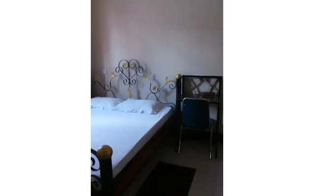 Bush Route Hotel