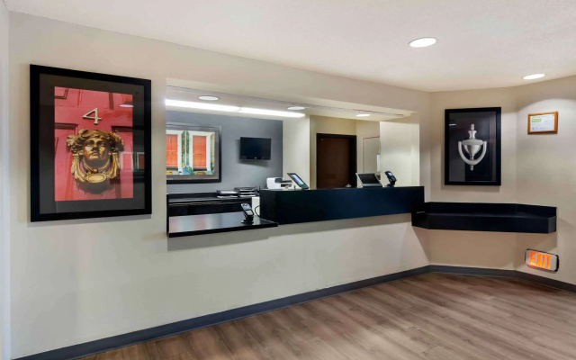 Extended Stay America Suites Kansas City South