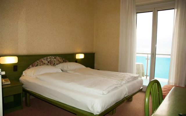 Hotel Caribe by Double Hospitality
