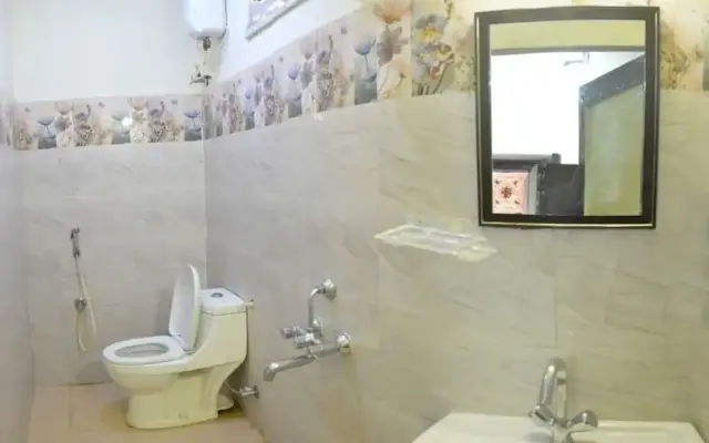 Rajalakshmi Guest House