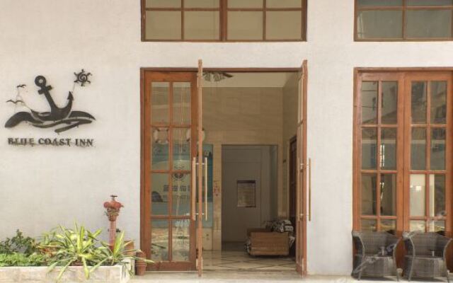 Отель Blue Coast Inn вид на фасад